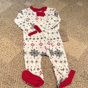 The Honest Company Red & Cream Snowflake Footed One-Piece
